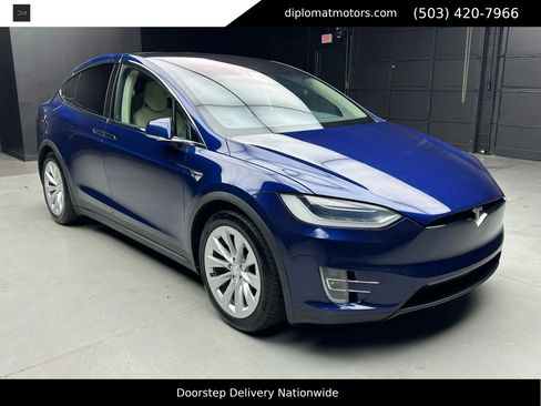 Used 2018 Tesla Model X 100D image 9