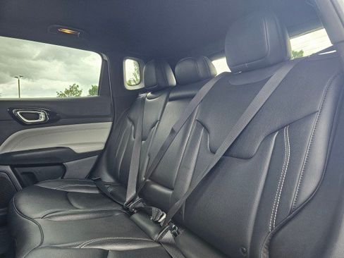 Certified 2025 Jeep Compass Limited AWD/4WD image 20