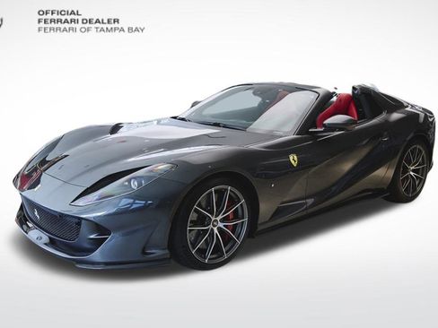 Used 2021 Ferrari 812 GTS image 1