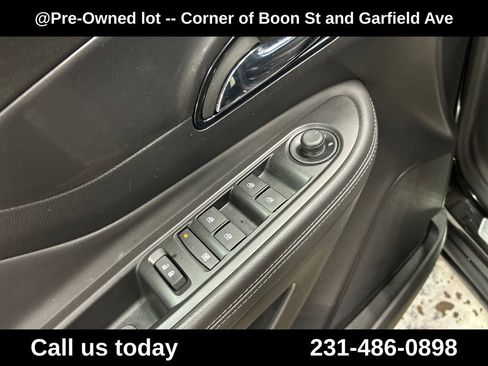 Used 2022 Buick Encore Preferred w/ Safety Package AWD/4WD image 16