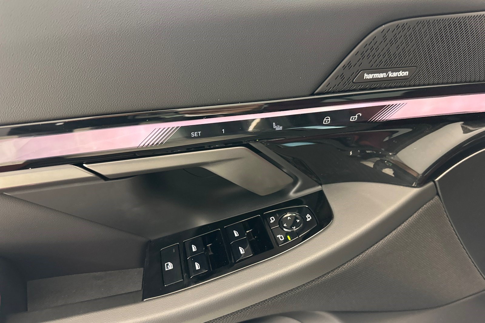 New 2027 BMW 530i w/ Premium Package RWD image 13