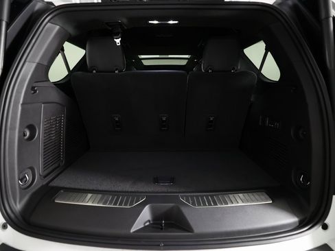 Used 2026 GMC Yukon AT4 Ultimate image 13