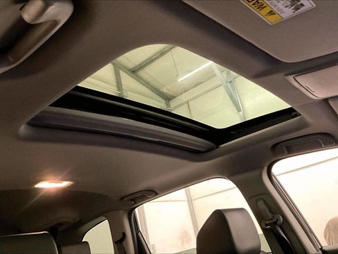 Used 2021 Honda CR-V Touring image 21