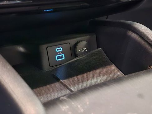 Used 2022 Ford Escape Titanium w/ Class II Trailer Tow Package AWD/4WD image 35