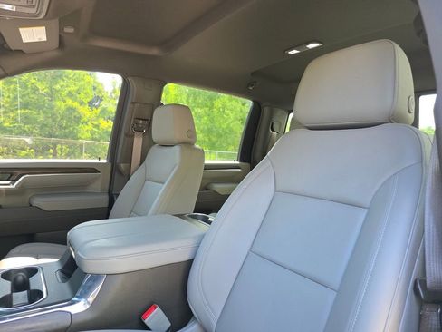 Used 2025 GMC Sierra 2500 SLT w/ SLT Convenience Package AWD/4WD image 23