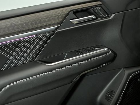 New 2026 GMC Acadia Denali w/ Super Cruise Package image 5