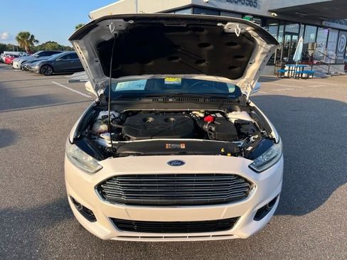 Used 2016 Ford Fusion Titanium image 16