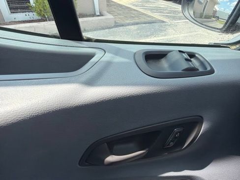 Used 2015 Ford Transit 350 XLT RWD image 19