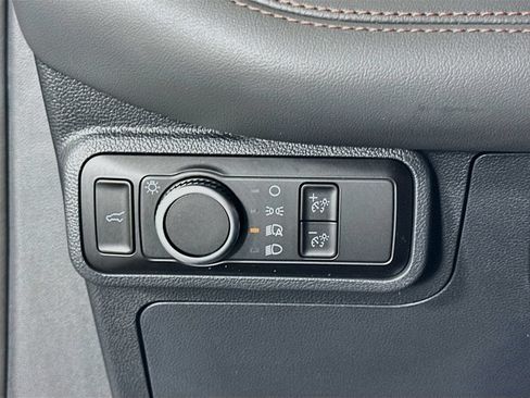 Used 2026 Ford Explorer Active RWD image 10