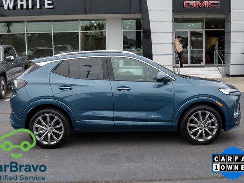 Used 2024 Buick Encore GX Avenir FWD image 2