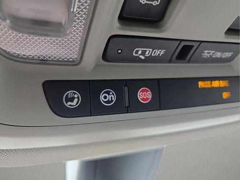 Used 2019 Buick Enclave Avenir w/ Avenir Technology Package image 21