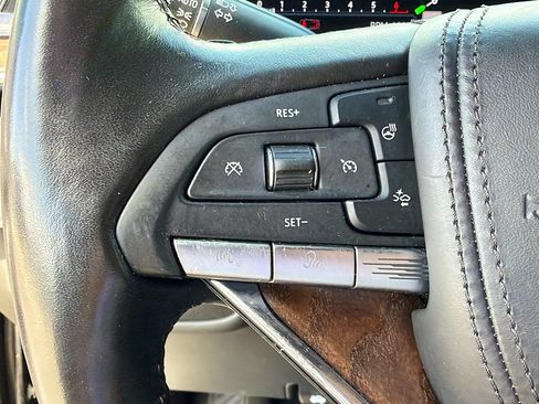 Used 2022 Cadillac Escalade Premium Luxury Platinum AWD/4WD image 40