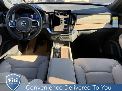 New 2026 Volvo XC90 B5 Plus w/ Protection Package Premier image 2