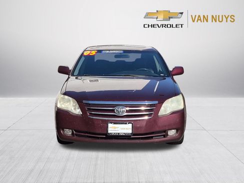 Used 2005 Toyota Avalon Touring FWD image 2