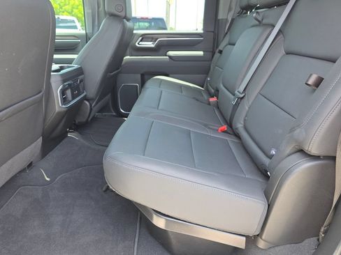 Used 2025 GMC Sierra 2500 SLT w/ SLT Premium Package AWD/4WD image 22