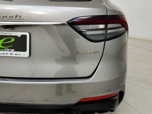 Used 2022 Maserati Levante Modena AWD/4WD image 28