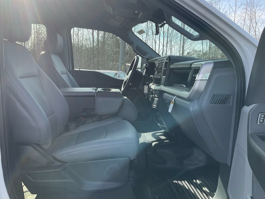New 2026 Ford F350 XL w/ XL Chrome Package AWD/4WD image 12