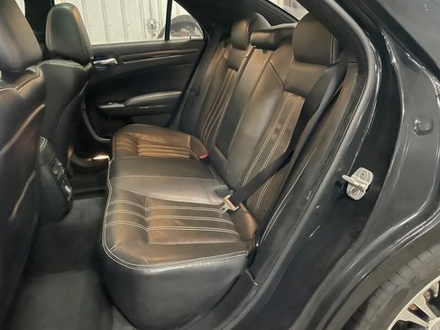 Used 2012 Chrysler 300 S w/ Luxury Group RWD image 19