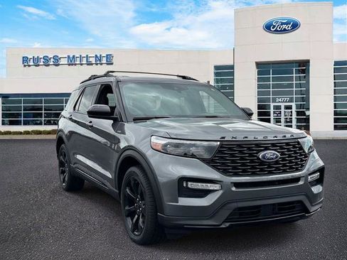 Used 2024 Ford Explorer ST-Line w/ Class IV Trailer Tow Package AWD/4WD image 1