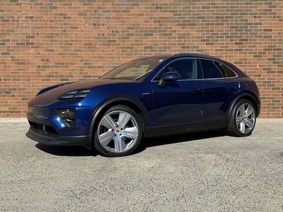 New 2024 Porsche Macan 4 Electric