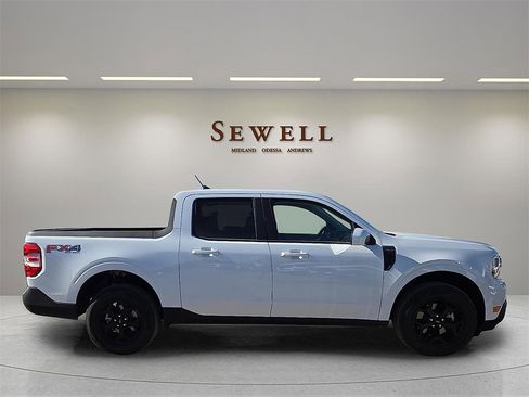 Used 2022 Ford Maverick Lariat w/ Lariat Luxury Package image 5