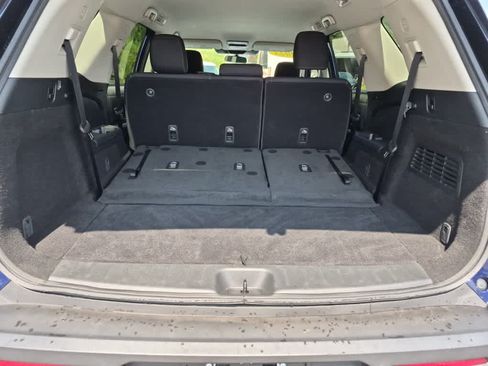 Used 2023 Nissan Pathfinder SV w/ Cargo Package AWD/4WD image 33