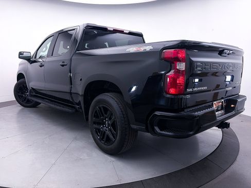 Used 2024 Chevrolet Silverado 1500 Custom AWD/4WD image 2