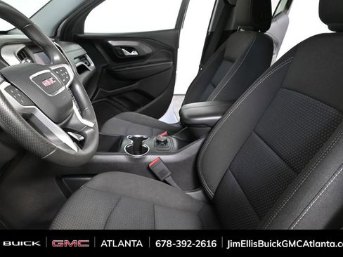Used 2024 GMC Terrain SLE image 5