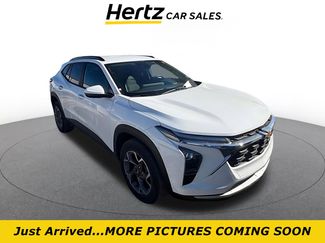 Used 2025 Chevrolet Trax LT video 1