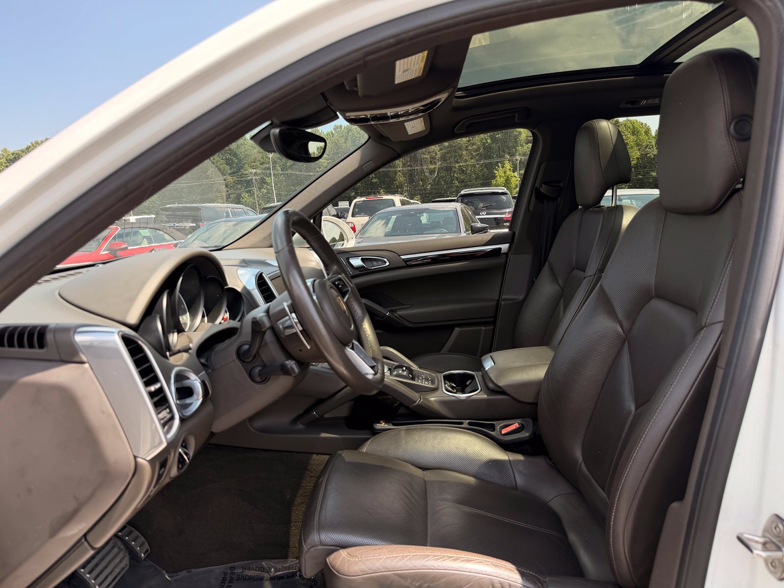 Used 2016 Porsche Cayenne S AWD/4WD image 17