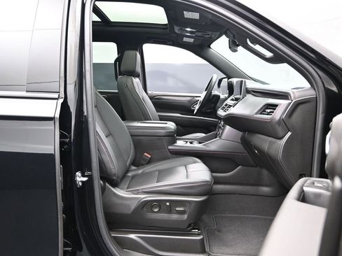 Used 2023 Chevrolet Tahoe RST w/ Luxury Package image 15