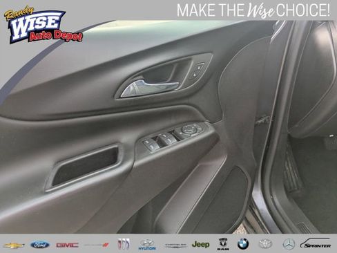 Used 2022 Chevrolet Equinox LT image 10