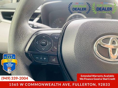 Used 2020 Toyota Corolla LE FWD image 33
