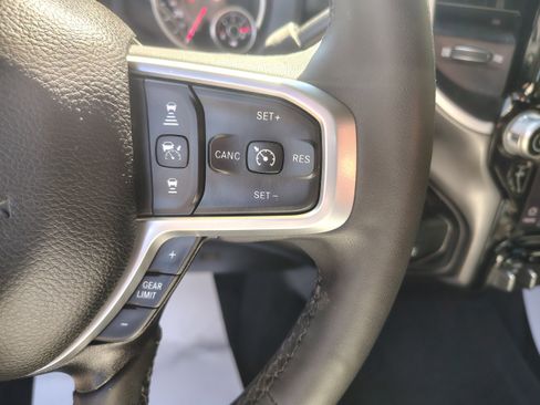 Certified 2025 RAM 2500 Big Horn AWD/4WD image 29