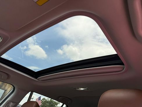 Used 2019 Subaru Outback 3.6R Touring AWD/4WD image 7