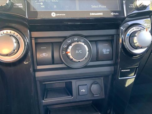 Used 2024 Toyota 4Runner TRD Off-Road image 35