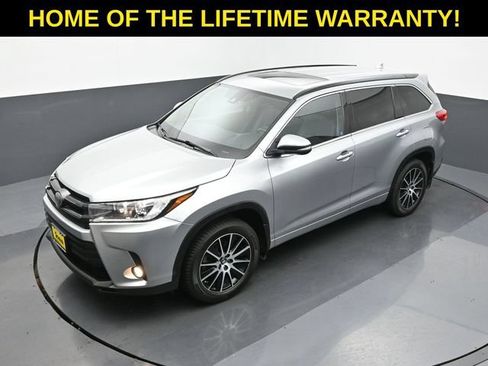 Used 2017 Toyota Highlander SE AWD/4WD image 44