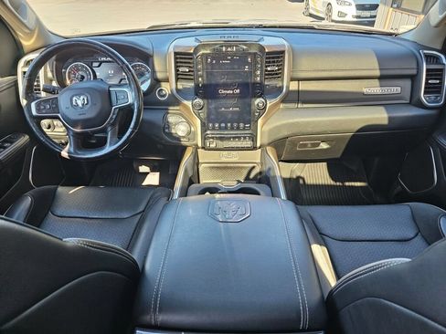 Used 2020 RAM 1500 Laramie AWD/4WD image 18