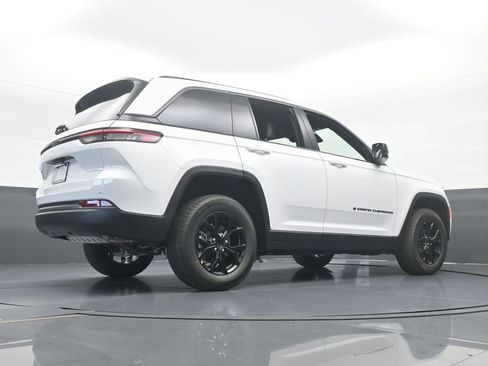New 2026 Jeep Grand Cherokee Altitude image 61