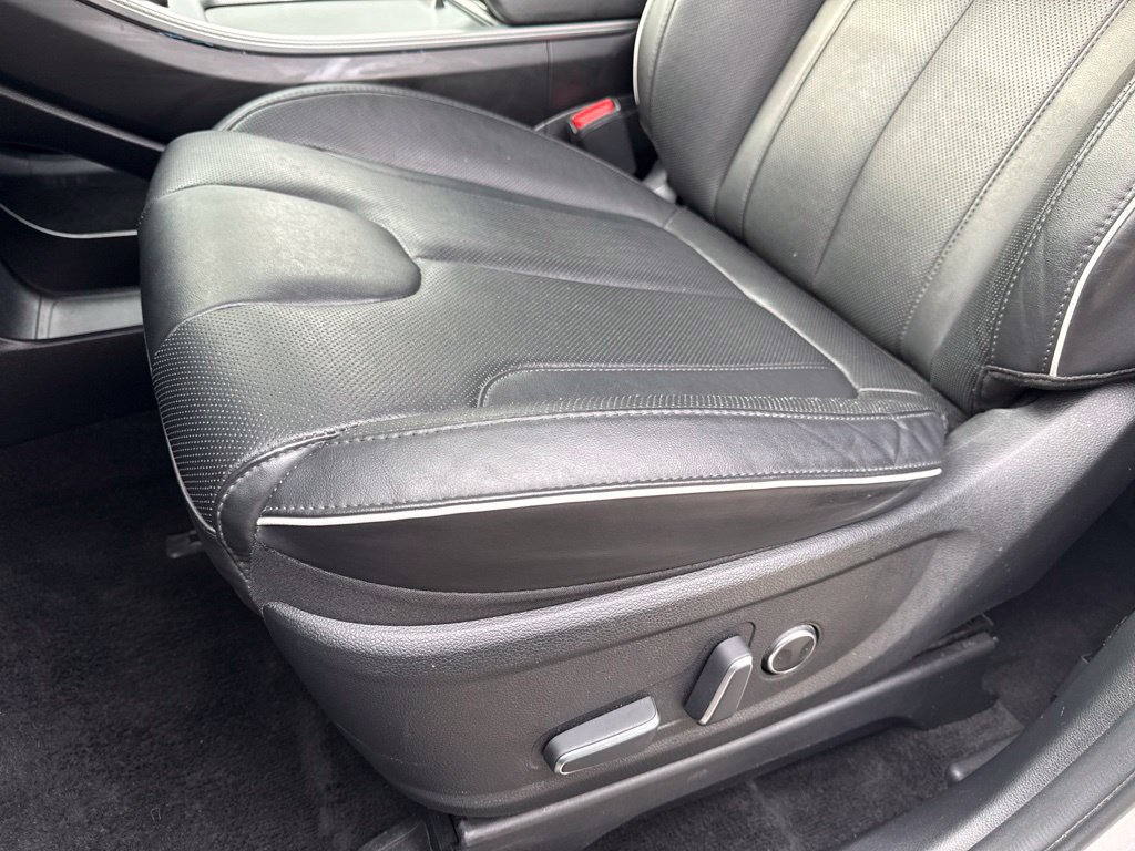 Used 2024 Hyundai Palisade SEL FWD image 19