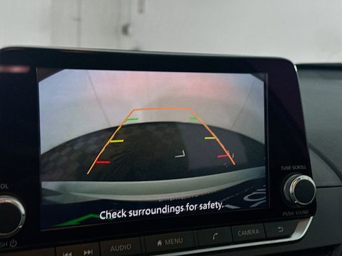 Used 2024 Nissan Altima 2.5 SV image 22