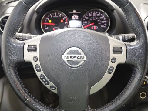 Used 2013 Nissan Rogue SL image 32