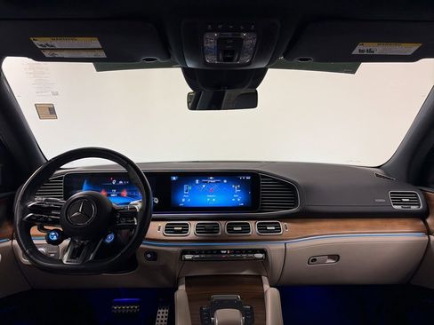 Used 2024 Mercedes-Benz GLE 53 AMG 4MATIC image 2