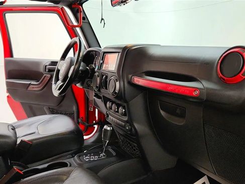 Used 2015 Jeep Wrangler Unlimited Sport w/ Quick Order Package 24S image 36