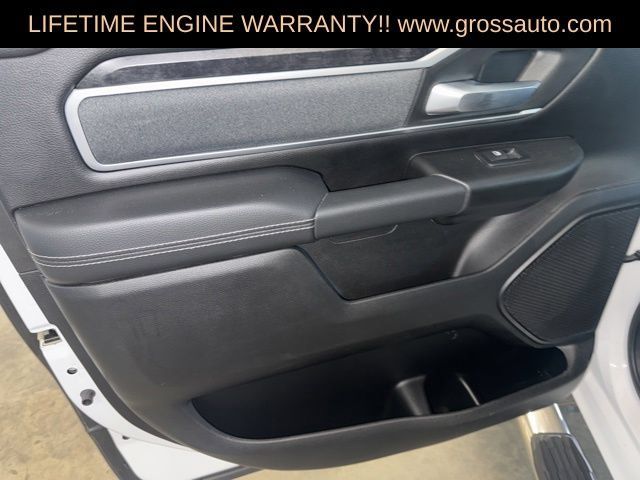 Used 2023 RAM 1500 Big Horn AWD/4WD image 32