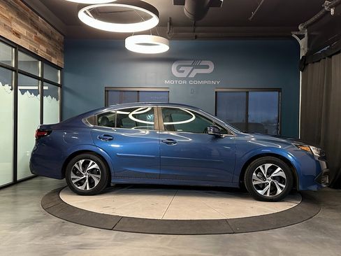Used 2022 Subaru Legacy Premium image 2