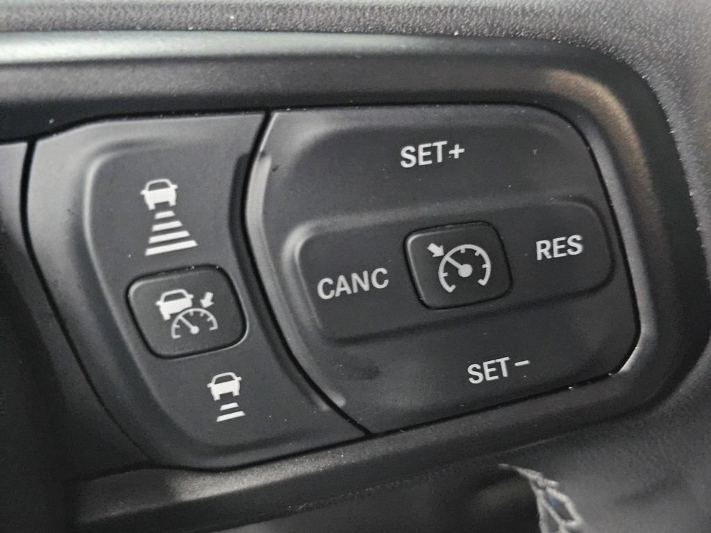 Used 2025 Jeep Gladiator Sport AWD/4WD image 37