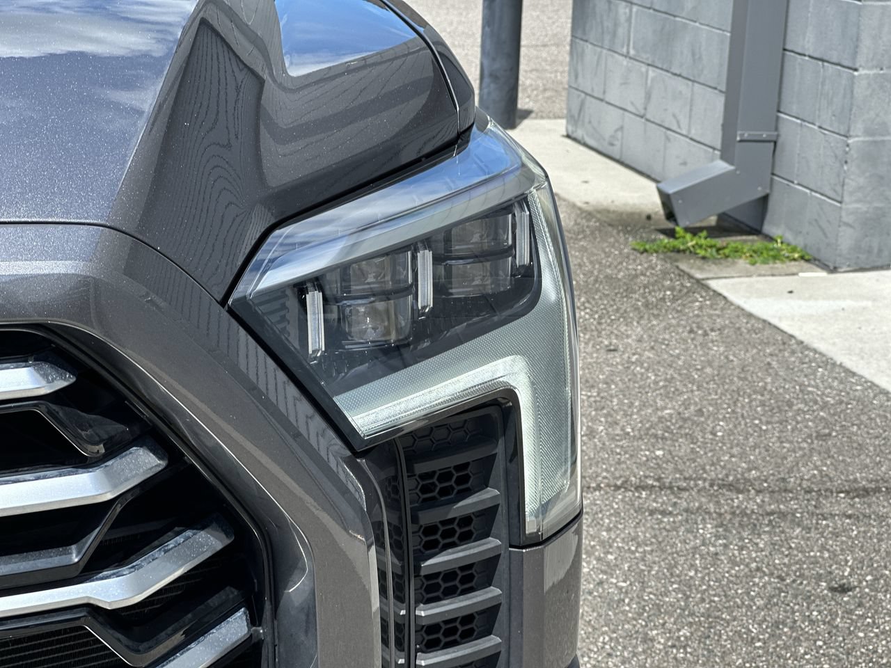 Used 2024 Toyota Tundra Capstone AWD/4WD image 5