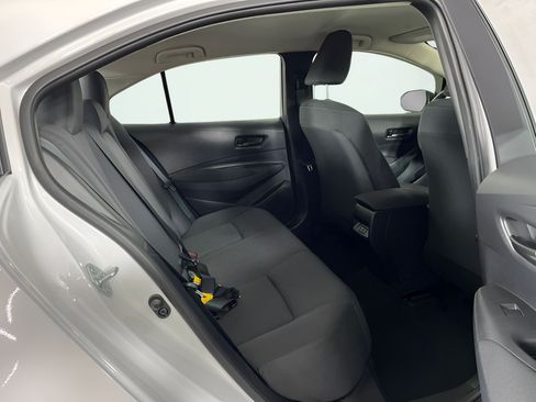 Used 2025 Toyota Corolla LE FWD image 14