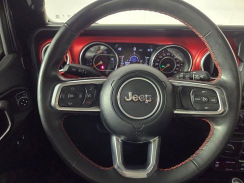 Used 2023 Jeep Wrangler Unlimited Rubicon w/ Cold Weather Group AWD/4WD image 16